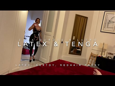 ❤️ Nwa nkịrịkọ na-acha uhie uhie yi uwe latex nke nnochi anya ❤️ Anal porn ❤